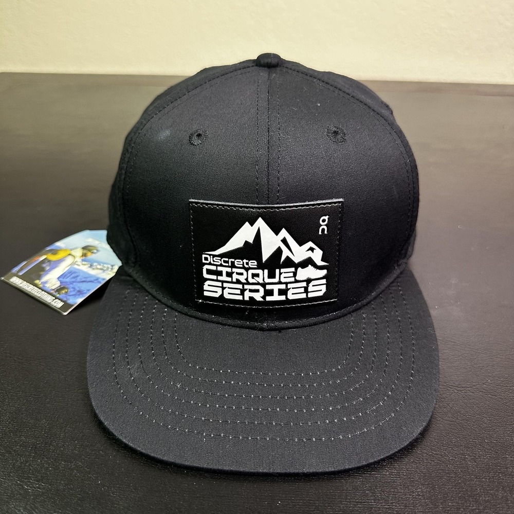 Discrete Cirque Series Hat Cap Snap Back One Size Mens Black Patch ON LOGO